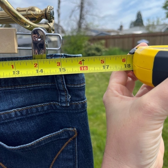 KUT FROM THE KLOTH ~ Farrah Baby Bootcut Jeans - Picture 6 of 12